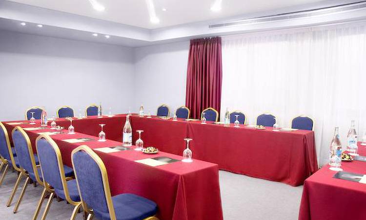 Sala Ejecutivo Hotel ILUNION Bilbao Bilbao Sala Ejecutivo Hotel ILUNION Bilbao Bilbao